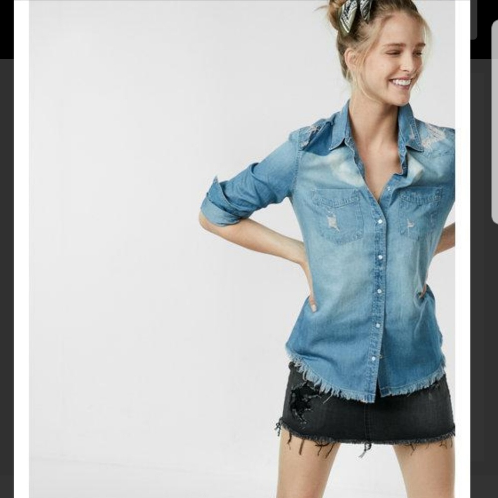 EXPRESS deconstructed boyfriend button down shirt